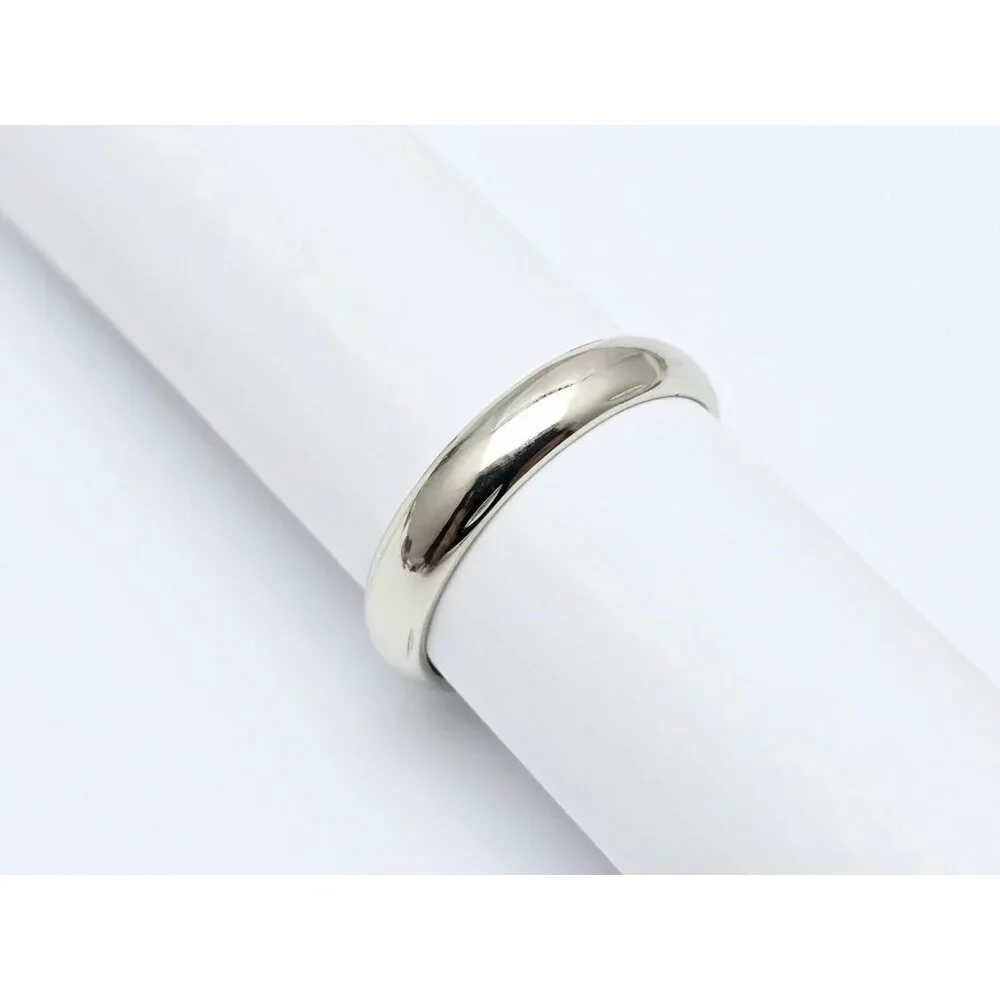 Unique 14K Karat Solid White Gold Designer Polished Wedding Ring Band - Size 9